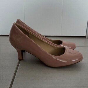 Dream Pairs Nude/Blush Pink Low Heel Pumps